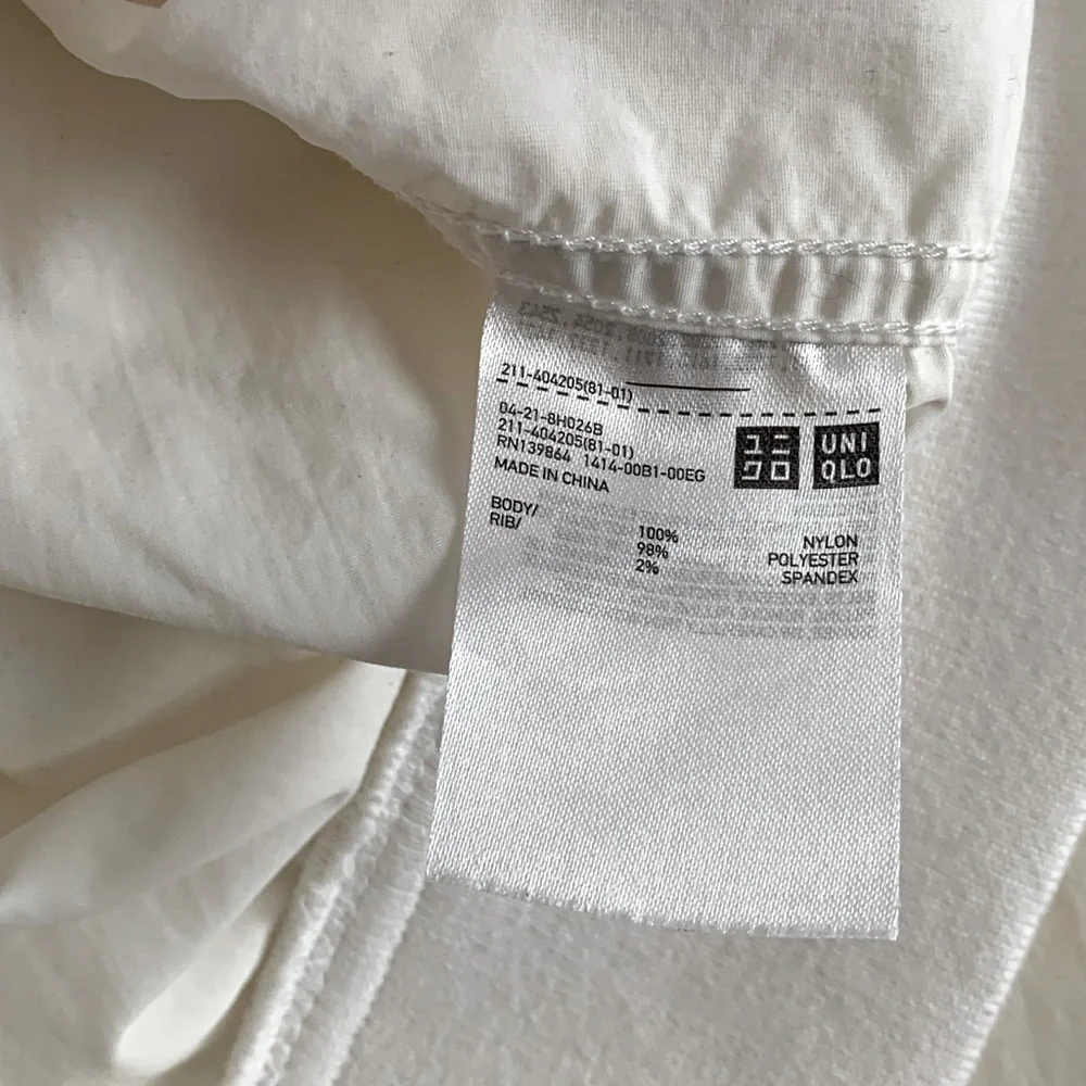 UNIQLO - Picture 3 of 3